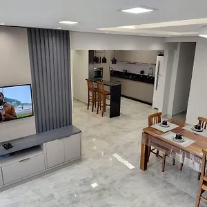 Apartamento Amplo Na Quadra Mar, Balneário Camboriú